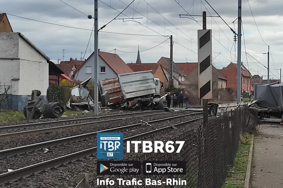 Un camion-benne et un TER sont entrés en collision le 24 février à Hochfelden